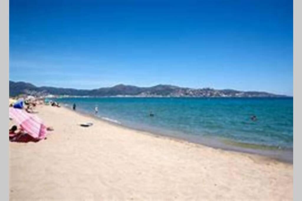 Charme Et Simplicite De Ce Nouveau Bien Empuriabrava Exterior photo